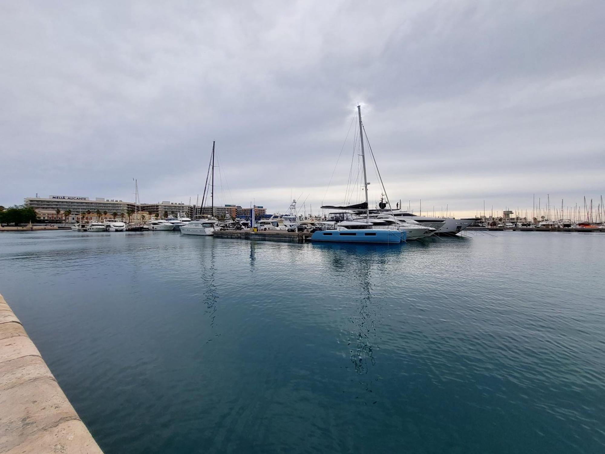 Cesar Apartment Alicante Luaran gambar